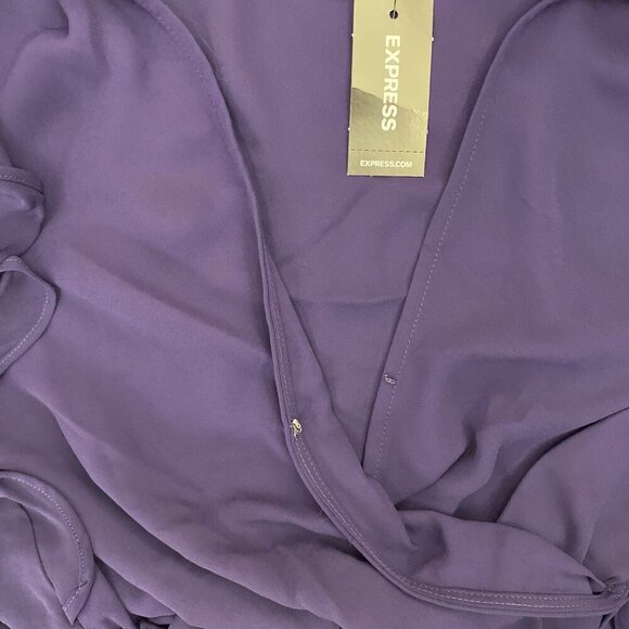 Express Women's Faux Wrap Puff Sleeve Peplum Top V-Neck Olympian Size XS NWT $54 - Picture 6 of 16